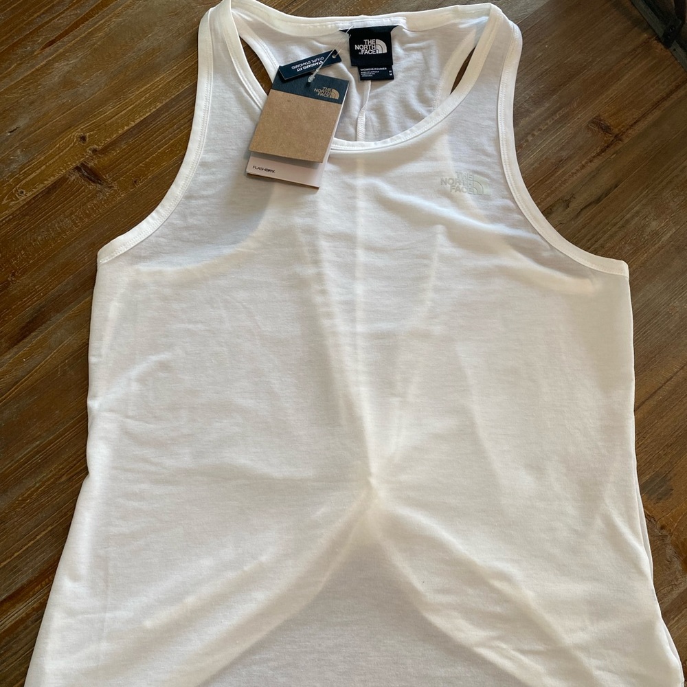 Nodthface women twist tank